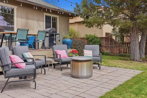 Exterior - 61173 Ridgewater Loop, Bend, OR 97702 photo 10 of 18