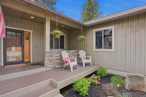 Exterior - 61173 Ridgewater Loop, Bend, OR 97702 photo 6 of 18