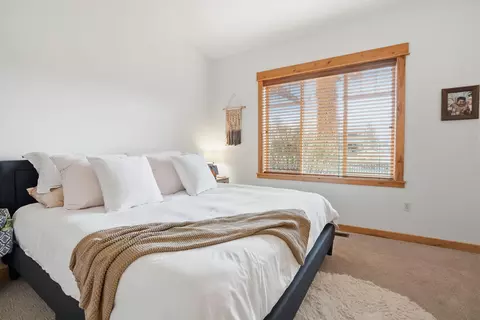 Bedroom - 61173 Ridgewater Loop, Bend, OR 97702 photo 2 of 5