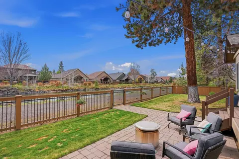 Exterior - 61173 Ridgewater Loop, Bend, OR 97702 photo 1 of 18