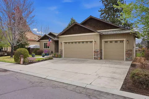 Exterior - 61173 Ridgewater Loop, Bend, OR 97702 photo 18 of 18