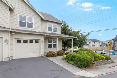 228 Talent Ave #16, Talent, OR 97540