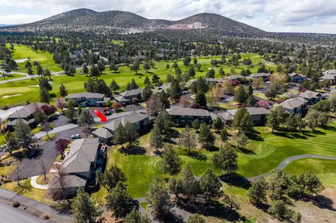 1116 Golden Pheasant Dr, Redmond, OR 97756