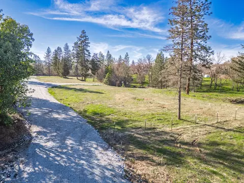 5017 Lane Creek Rd #PARCEL 2, Central Point, OR 97502