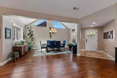 Dining - 72 Pineridge Ln, Eagle Point, OR 97524 photo 1 of 3