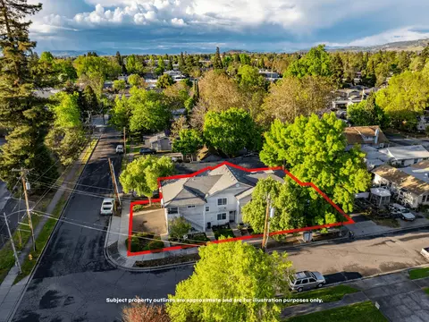139 Almond St, Medford, OR 97504