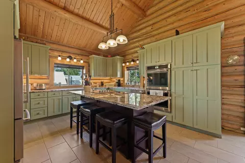 Kitchen - 64864 Casa Ct, Bend, OR 97701 photo 1 of 4