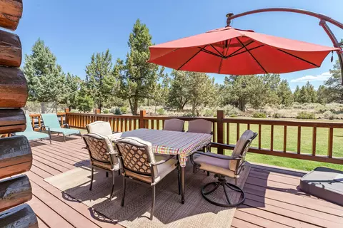 Exterior - 64864 Casa Ct, Bend, OR 97701 photo 4 of 17