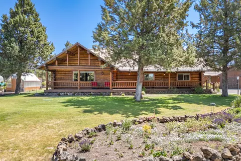 64864 Casa Ct, Bend, OR 97701