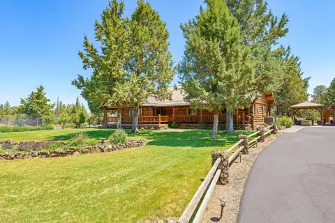 Exterior - 64864 Casa Ct, Bend, OR 97701 photo 11 of 17