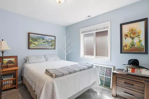 Bedroom - 63141 Britta St, Bend, OR 97703 photo 5 of 5