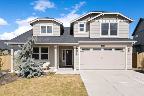 2710 SW 46th Ct, Redmond, OR 97756
