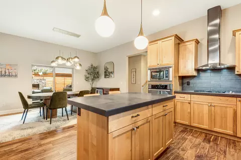 Kitchen - 2323 NW High Lakes Loop, Bend, OR 97703 photo 4 of 4