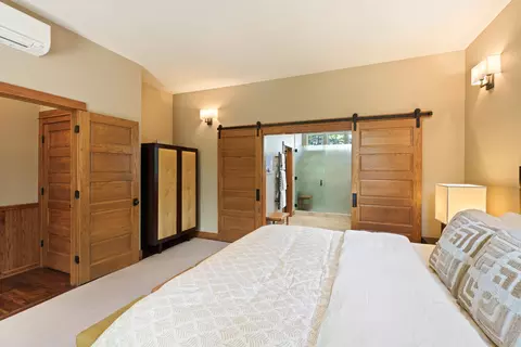Bedroom - 2322 NW High Lakes Loop, Bend, OR 97703 photo 2 of 5
