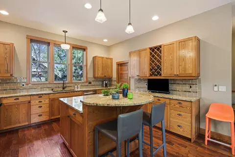 Kitchen - 2322 NW High Lakes Loop, Bend, OR 97703 photo 1 of 6