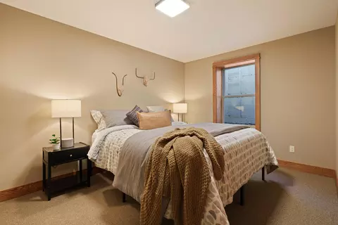 Bedroom - 2322 NW High Lakes Loop, Bend, OR 97703 photo 5 of 5