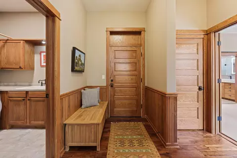 Entry Way - 2322 NW High Lakes Loop, Bend, OR 97703 photo 2 of 4