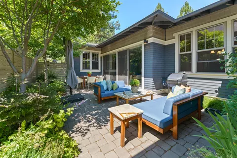 Exterior - 2322 NW High Lakes Loop, Bend, OR 97703 photo 7 of 11