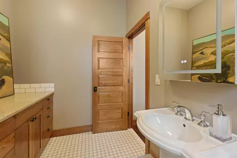 Bath - 2322 NW High Lakes Loop, Bend, OR 97703 photo 5 of 6
