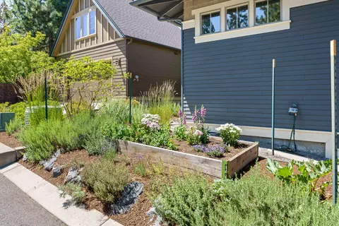 Exterior - 2322 NW High Lakes Loop, Bend, OR 97703 photo 9 of 11