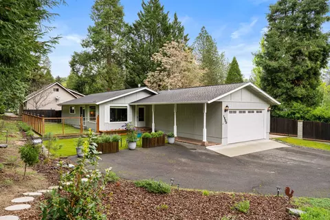 1500 NW B St, Grants Pass, OR 97526