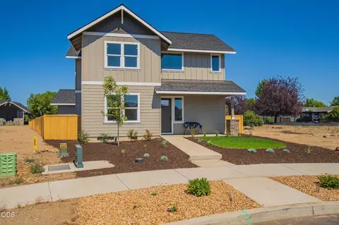 887 NW 18th Ct #263, Redmond, OR 97756