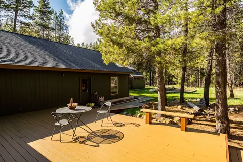 Exterior - 17048 Norwalk Rd, Bend, OR 97707 photo 4 of 10