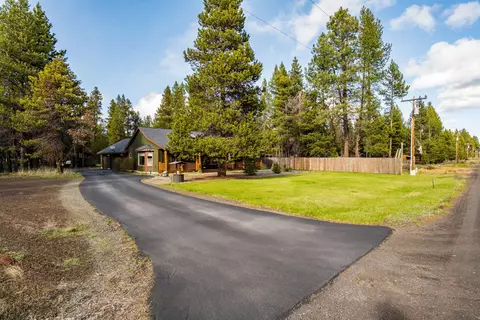 Exterior - 17048 Norwalk Rd, Bend, OR 97707 photo 3 of 10
