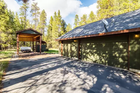 Exterior - 17048 Norwalk Rd, Bend, OR 97707 photo 7 of 10