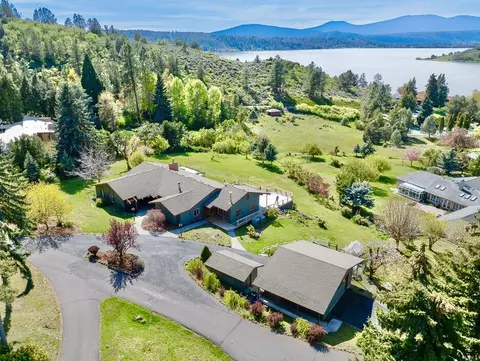 1662 Cove Point Rd, Klamath Falls, OR 97601