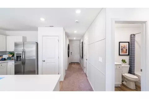 Entry Way - 16651 Grey Pine St, La Pine, OR 97739 photo 1 of 2