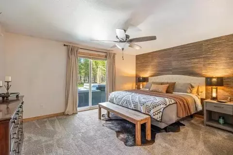 Bedroom - 55550 Heidi Ct, Bend, OR 97707 photo 1 of 3