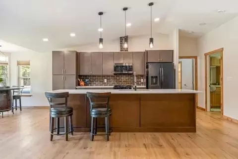 Kitchen - 55550 Heidi Ct, Bend, OR 97707 photo 1 of 4