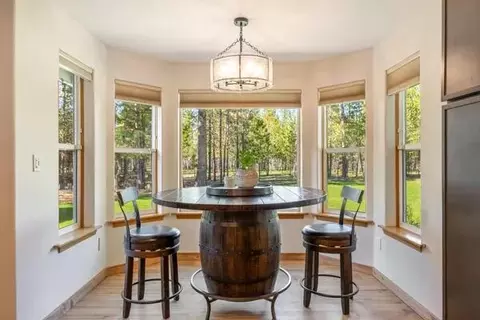 Dining - 55550 Heidi Ct, Bend, OR 97707 photo 1 of 3