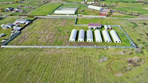 View/Area - 411 Hartley Rd, Phoenix, OR 97535 photo 1 of 5