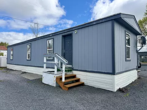 425 W Front # 7, Merrill, OR 97633