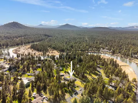 View/Area - 55670 Big River Dr, Bend, OR 97707 photo 6 of 7