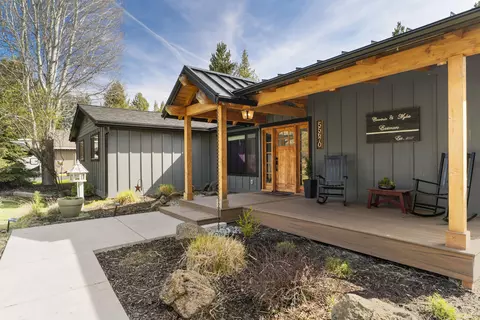 55670 Big River Dr, Bend, OR 97707