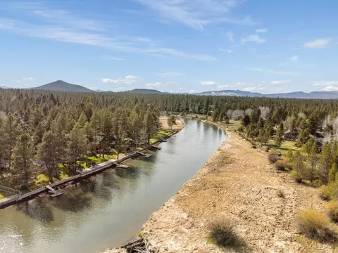 View/Area - 55670 Big River Dr, Bend, OR 97707 photo 7 of 7