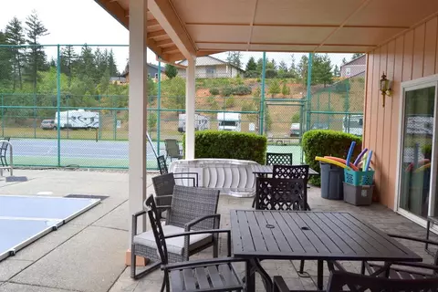 233 Red Cedar Ln, Cave Junction, OR 97523 photo 7