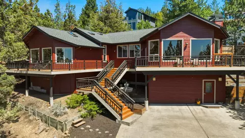 2068 NW Cascade View Dr, Bend, OR 97703