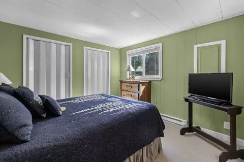Bedroom - 15003 River Loop Dr E, Bend, OR 97707 photo 4 of 4