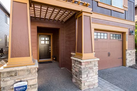 Exterior - 63137 Britta St, Bend, OR 97703 photo 3 of 11