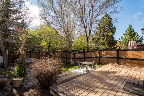 Exterior - 63137 Britta St, Bend, OR 97703 photo 4 of 11