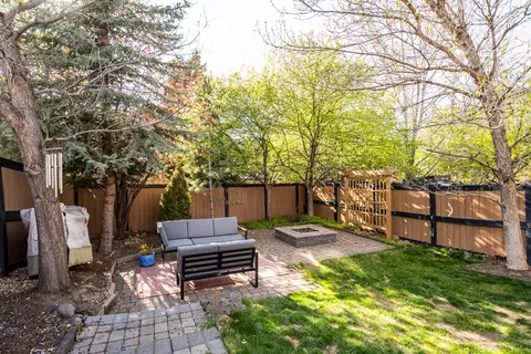 Exterior - 63137 Britta St, Bend, OR 97703 photo 5 of 11