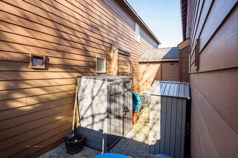 Exterior - 63137 Britta St, Bend, OR 97703 photo 10 of 11