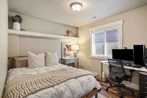 Bedroom - 63137 Britta St, Bend, OR 97703 photo 3 of 3