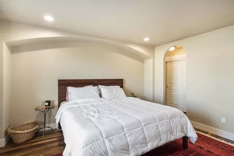 Bedroom - 63137 Britta St, Bend, OR 97703 photo 2 of 3