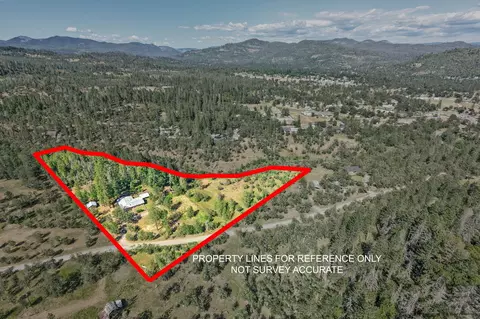 View/Area - 5835 Rogue River Dr, Eagle Point, OR 97524 photo 1 of 1
