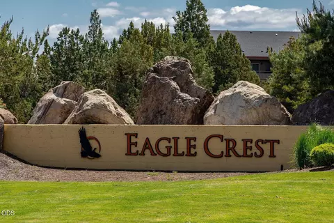 1970 Redtail Hawk Dr, Redmond, OR 97756